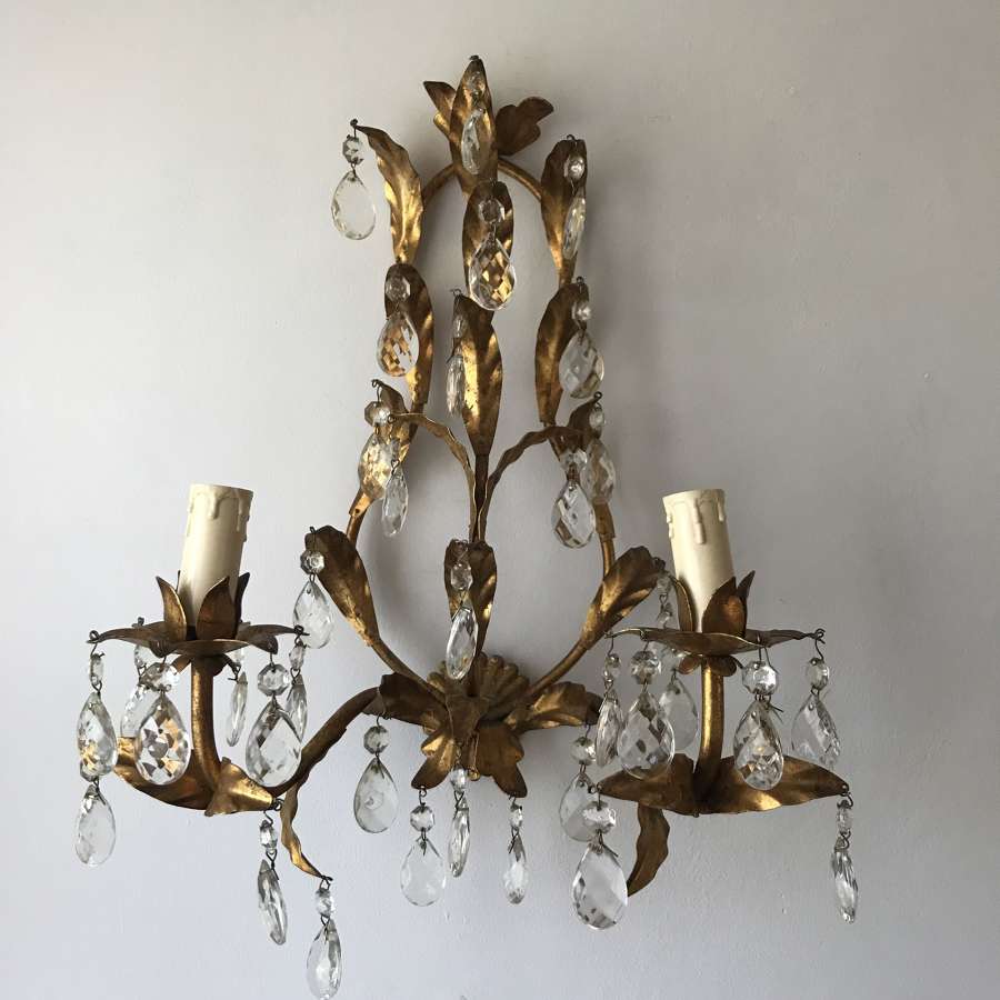 LIGHTING - Chandeliers, wall lights and Table lamps