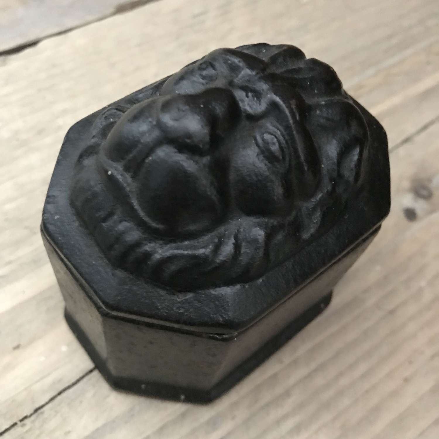 Georgian Tobacco Box with Lion mask lid