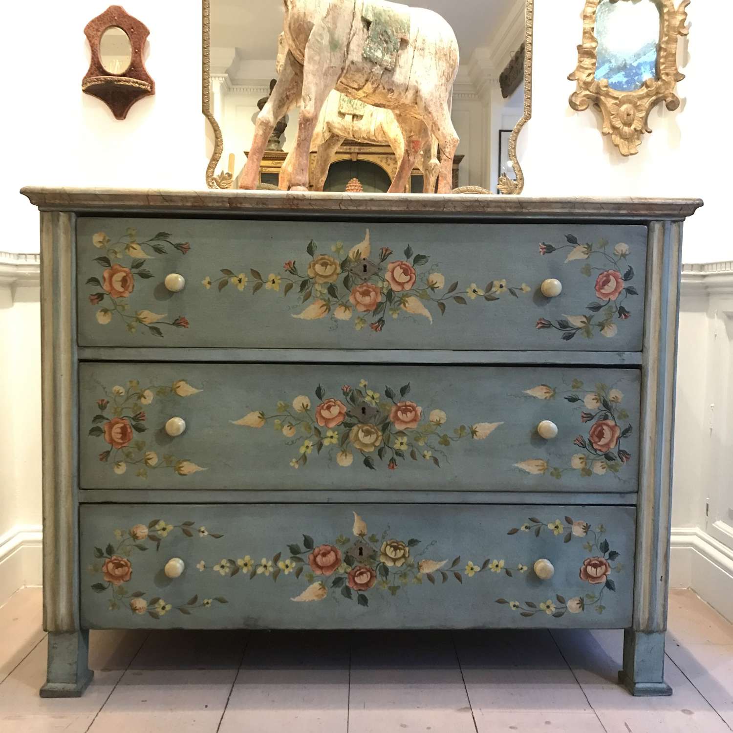 19th century pretty Gustavian style painted chest of drawers